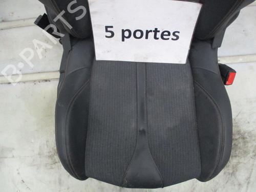 Used Right front seat PEUGEOT 3008 II SUV (MC_, MR_, MJ_, M4_) 1.6 THP 165 (M45GYW, M45GZW, M45GYV) (165 hp) 26637749