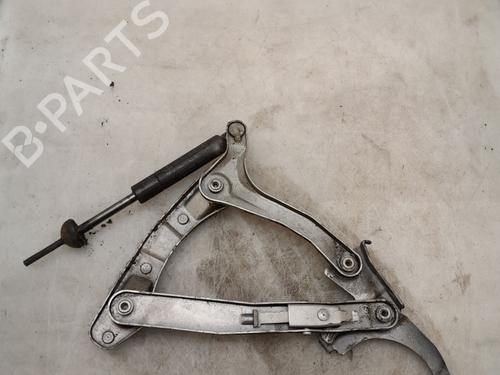 Used Hinge/Door check strap MERCEDES-BENZ C-CLASS (W202) C 200 (202.020) (136 hp) 28612779