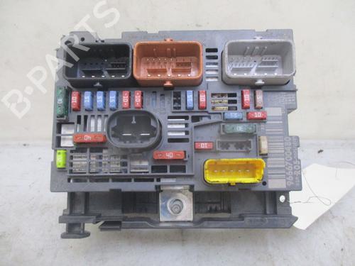 Boîte à Fusibles FORD KA (RU8) 1.3 TDCi (75 hp) 24014728