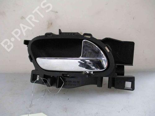 Used Front right interior door handle PEUGEOT 308 I (4A_, 4C_) 1.6 HDi (92 hp) 19713654