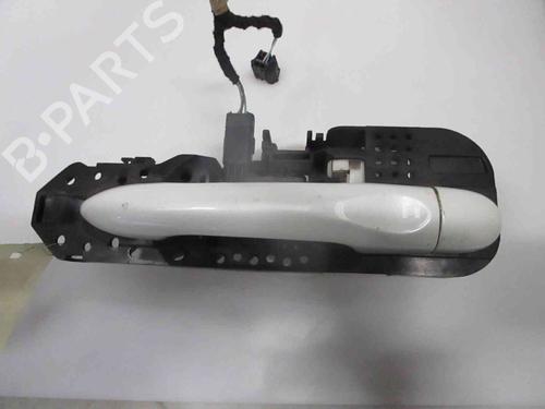 Used Front right exterior door handle RENAULT MEGANE III Coupe (DZ0/1_) 1.9 dCi (DZ0N, DZ0J, DZ1J, DZ1K) (131 hp) 24010547
