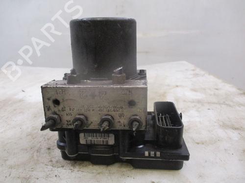 Used ABS pump MERCEDES-BENZ VITO / MIXTO Van (W639) 110 CDI (639.601, 639.603, 639.605) (95 hp) 30884362