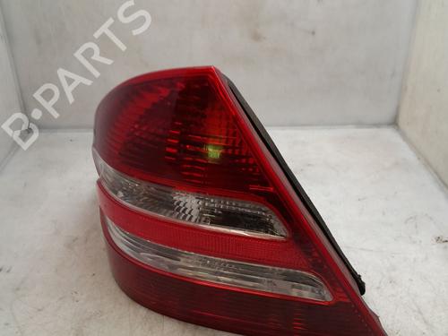 Piloto trasero izquierdo MERCEDES-BENZ C-CLASS (W203) C 200 CDI (203.007) (122 hp) 30978335