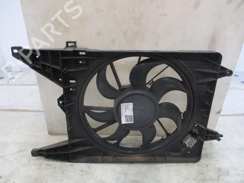 Used Radiator fan DACIA SANDERO 1.5 dCi (88 hp) 31054607