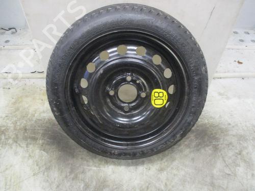 Używane Zestaw narzędzi / podnośnik NISSAN MICRA III (K12) 1.5 dCi (86 hp) 24013860