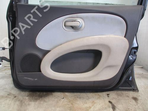 Right front door NISSAN MICRA III (K12) 1.2 16V | BP26121325C3