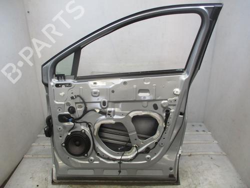 Right front door RENAULT CAPTUR II (HF_) TCe 100 (HFMT) | BP29379706C3 