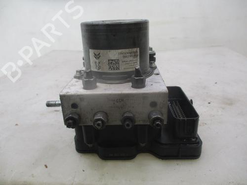 Used ABS pump ABS pump CITROËN BERLINGO (ER_, EC_) 1.5 BlueHDi 100 (102 hp) 33946675 33946675