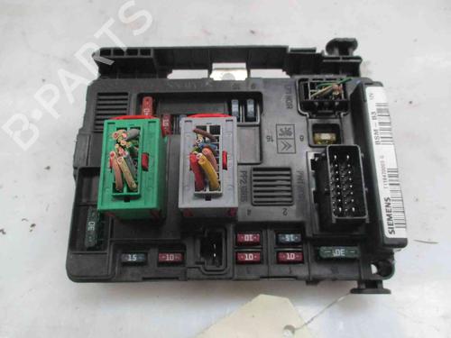 Used Fuse box CITROËN XSARA PICASSO (N68) 2.0 HDi (90 hp) 26634047