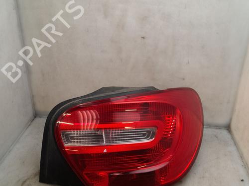 Used Right taillight Right taillight MERCEDES-BENZ A-CLASS (W176) A 180 (176.042) (122 hp) 32689623 32689623
