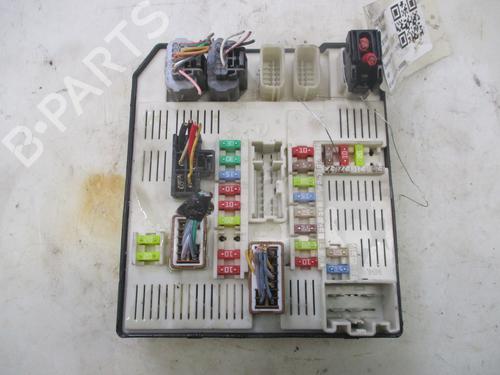 Used Fuse box Fuse box RENAULT MEGANE III Hatchback (BZ0/1_, B3_) 1.5 dCi (106 hp) 40201943 40201943