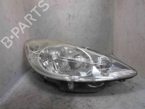 Used Right headlight PEUGEOT 1007 (KM_) 1.4 HDi (68 hp) 19740800