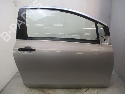 Used Right front door TOYOTA YARIS (_P9_) 1.0 VVT-i (KSP90_, KSP90R) (69 hp) 30331403
