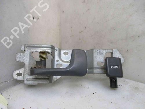 Used Front left interior door handle HONDA CIVIC VI Hatchback (EJ, EK) 1.4 i S (EJ9) (90 hp) 26633080