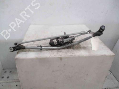 Used Front wipers mechanism DACIA SANDERO II 1.5 dCi 75 / Blue dCi 75 (B8JW, B8M4, B8AH, B8M7, B8M6) (75 hp) 24970497