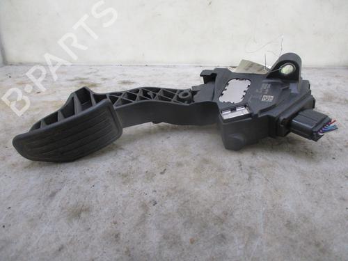 Used Pedal TOYOTA YARIS (_P13_) 1.0 (KSP130_, KSP130) (69 hp) 24863246