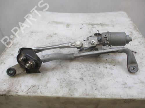 Used Front wipers mechanism TOYOTA YARIS (_P13_) 1.5 Hybrid (NHP130_, NHP130) (101 hp) 30472995