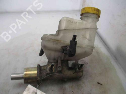 Used Brake master cylinder FIAT PUNTO (188_) 1.2 16V 80 (188.233, .235, .253, .255, .333, .353, .639,... (80 hp) 20203757