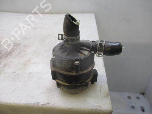 Used Auxiliary water pump DACIA DUSTER (HM_) 1.5 dCi 95 (HMAF) (95 hp) 31865039