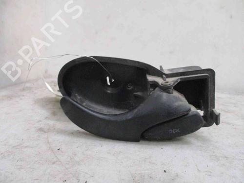 Maniglia interna anteriore destra FORD TRANSIT Van (FA_ _) 2.4 DI RWD (FAA_, FAB_, FAC_, FAD_) (120 hp) 26632376