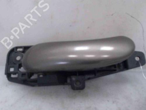 Venstre fortil invendig håndtag FIAT STILO (192_) 1.6 16V (192_XB1A) (103 hp) 30723101