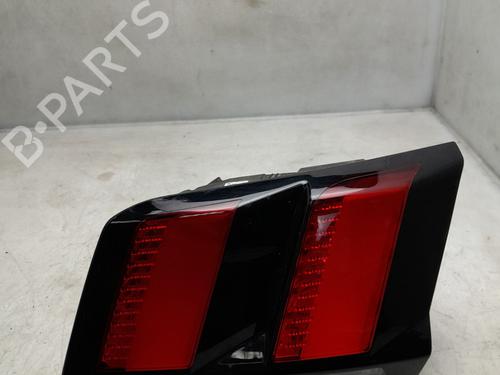 Used Right tailgate light PEUGEOT 3008 II SUV (MC_, MR_, MJ_, M4_) [2016-2025]  30949200