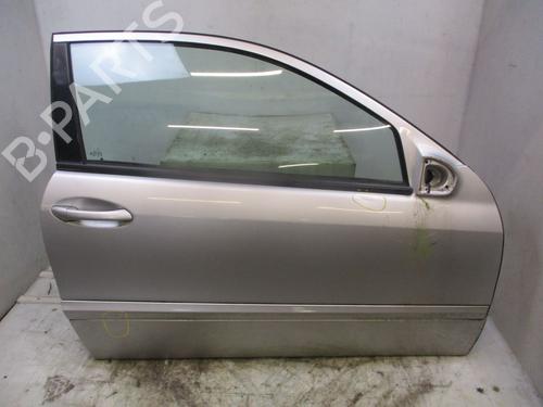 Used Right front door MERCEDES-BENZ C-CLASS Coupe (CL203) C 220 CDI (203.706) (143 hp) 30892211