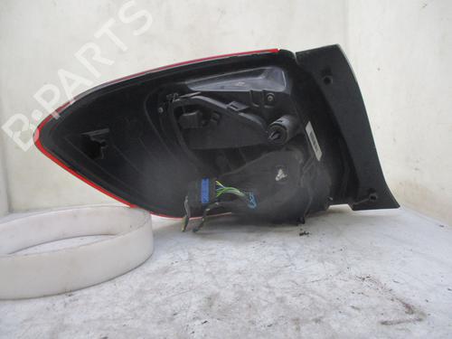 Right taillight DACIA SANDERO II 1.5 dCi 75 / Blue dCi 75 (B8JW, B8M4, B8AH, B8M7, B8M6) | BP24996534C35 