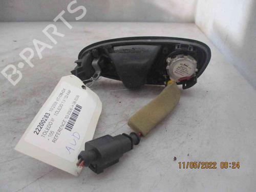 Front right interior door handle SEAT TOLEDO III (5P2) 1.9 TDI | BP25487320I14 