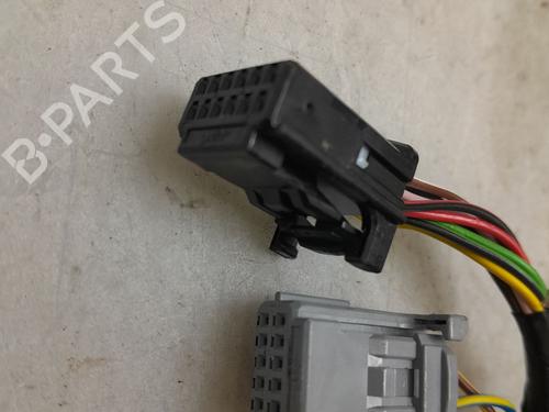 Left mirror RENAULT MEGANE IV Hatchback (B9A/M/N_) 1.5 Blue dCi 115 (B9A6) | BP31604458C26 