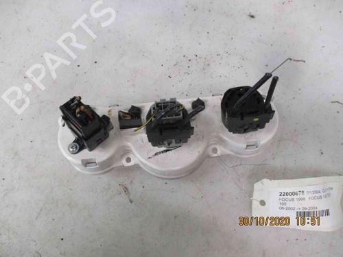 Climate control FORD FOCUS I Saloon (DFW) 1.4 16V | BP19722549I5 