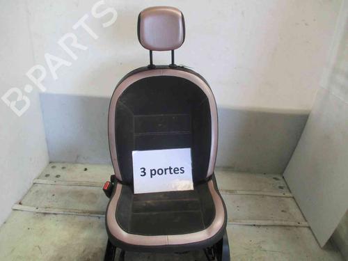 Used Left front seat RENAULT TWINGO II (CN0_) 1.5 dCi 75 (75 hp) 26623448