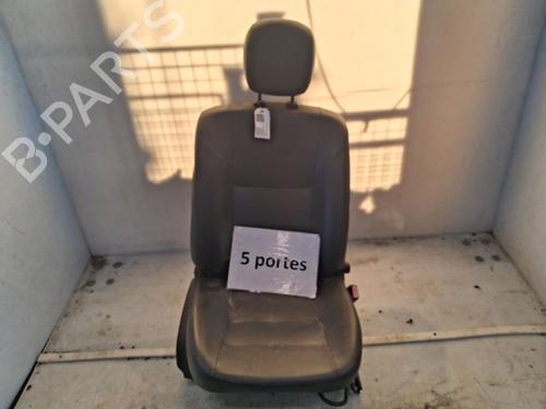 right-front-seat-dacia-duster-hs_-2010-2011-2012-2013-2014-2015-2016-2017-2018-40552239 main image