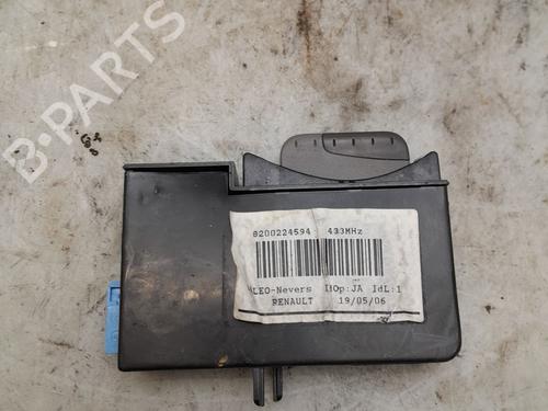 Kartenleser für RENAULT LAGUNA II (BG0/1_) 1.6 16V (BG1G, BG1H) (112 hp) 31663890