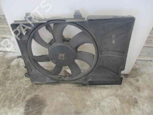 Used Radiator fan HYUNDAI GETZ (TB) 1.1 (63 hp) 19739229