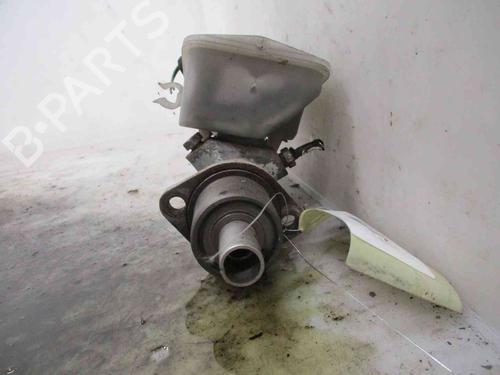 Used Brake master cylinder CITROËN XSARA Break (N2) 1.4 HDi (68 hp) 19734763