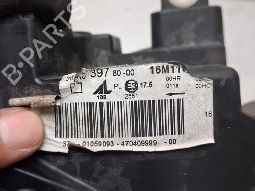 Used Right headlight Right headlight 39082530 39082530