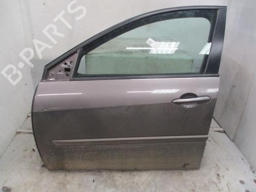 Used Left front door RENAULT LAGUNA III (BT0/1) 1.5 dCi (BT00, BT0A, BT0T, BT1J) (110 hp) 22368882