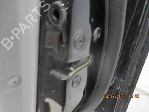 Right front door KIA SORENTO I (JC) 2.5 CRDi 4WD | BP19739883C3 