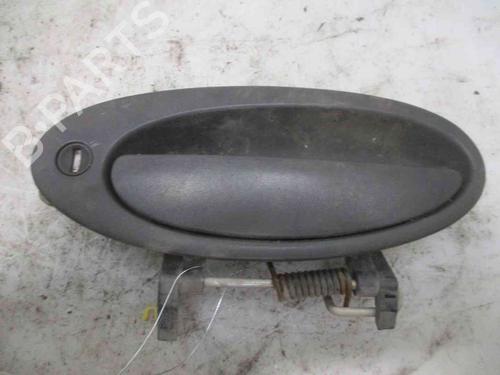 Used Front left exterior door handle RENAULT LAGUNA I (B56_, 556_) [1993-2002]  21833476