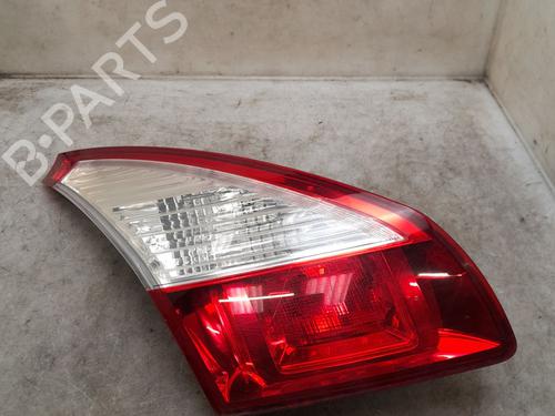 Venstre baglygte bagklap RENAULT MEGANE III Hatchback (BZ0/1_, B3_) 1.5 dCi (BZ09, BZ0D, BZ1W, BZ29, BZ14) (110 hp) 28414143