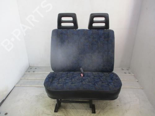 Stol høyre foran PEUGEOT EXPERT Van (222) 1.6 (79 hp) 32353449