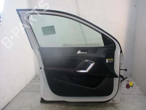 Left front door PEUGEOT 308 II (LB_, LP_, LW_, LH_, L3_) 1.2 THP 130 | BP29576852C2 