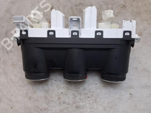 Climate control RENAULT CLIO V (B7_) 1.0 TCe 90 (B7MT) | BP38736365I5 - Image 3