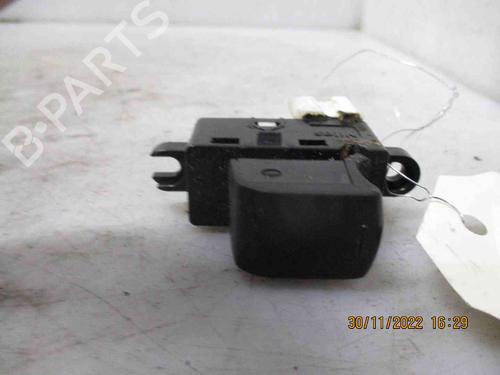 Used Right front window switch NISSAN MICRA IV (K13K, K13KK) 1.2 (80 hp) 26626189
