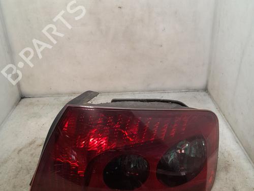 Used Right taillight Right taillight PEUGEOT 407 (6D_) 1.6 HDi 110 (6D9HZC, 6D9HYC) (109 hp) 33221026 33221026