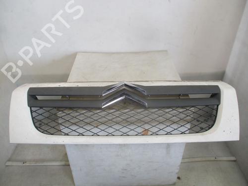 Used Grille Grille 39082514 39082514