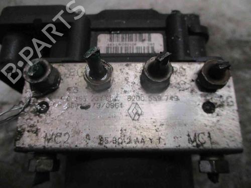 Used ABS pump RENAULT CLIO III (BR0/1, CR0/1) 1.5 dCi (BR17, CR17) (86 hp) 19736990