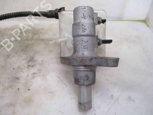 Brake master cylinder PEUGEOT 5008 (0U_, 0E_) 1.6 HDi | BP21819263M77 