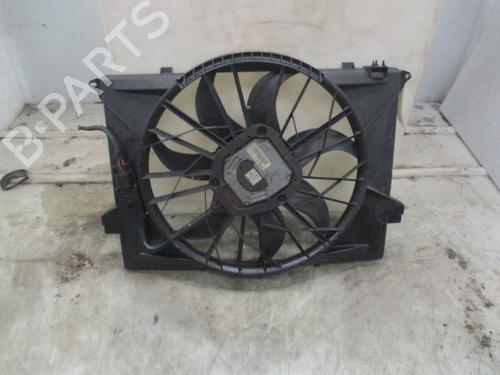Used Radiator fan MERCEDES-BENZ SL (R230) 350 (230.467) (245 hp) 26637424
